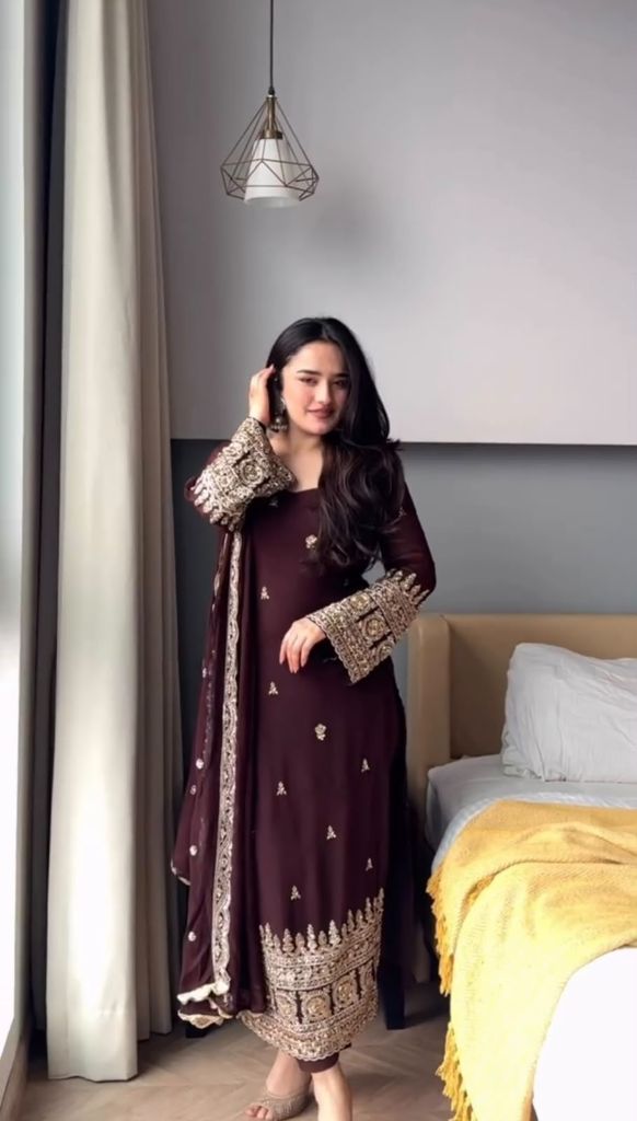 06446A2 Designer Suit & Pent Set Elegant Ethnic Wear