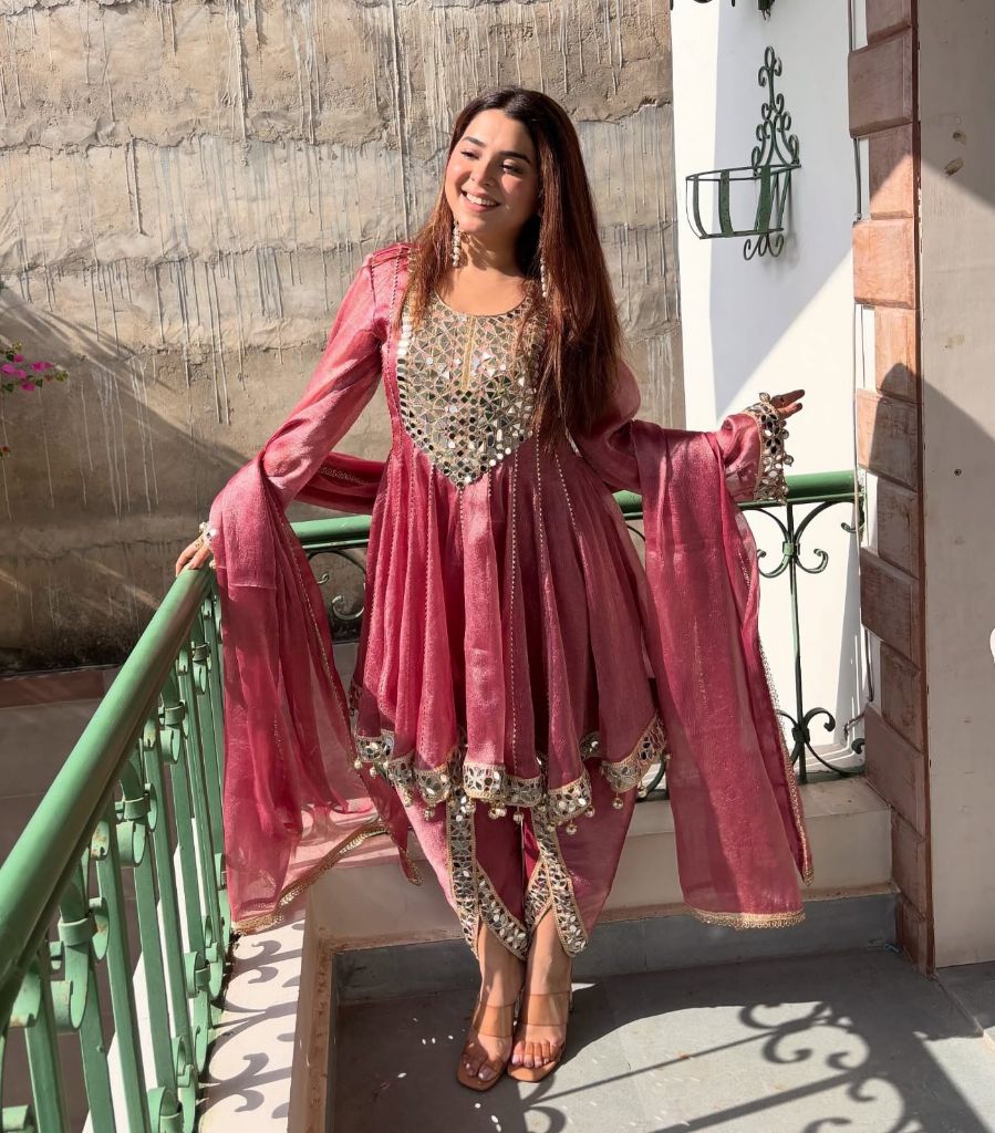 06448 Pink Dhotistyle Suit