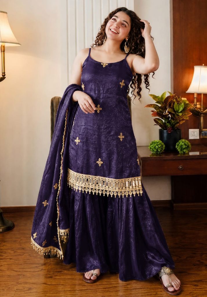 06449A1 Introducing the Elegant Reshma Suit