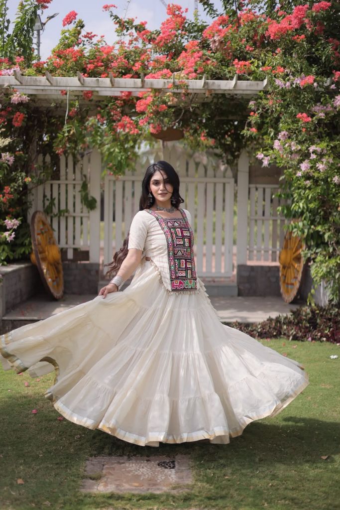 06491A3 Navratri Collection