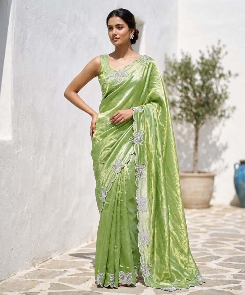 06526A5 PRESENT NEW TRENDING SIROSKI WORK SAREE