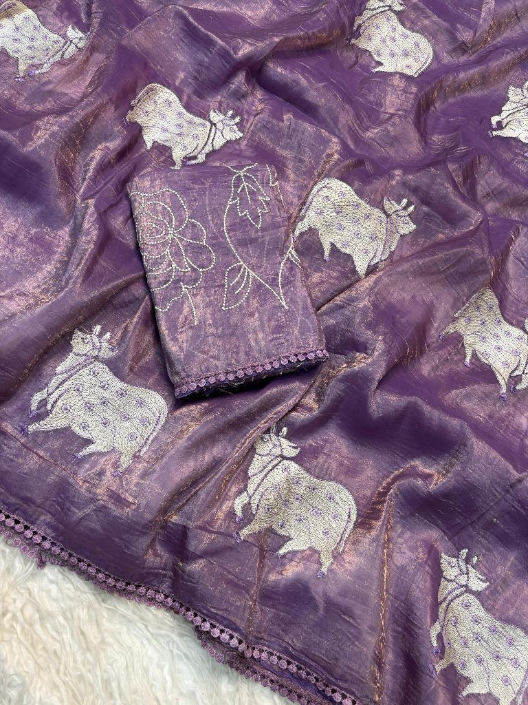 06577A1 Partywear trending fancy saree with cow figure