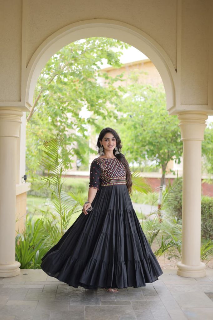 06578A2 Navratri Gown Collections-2026