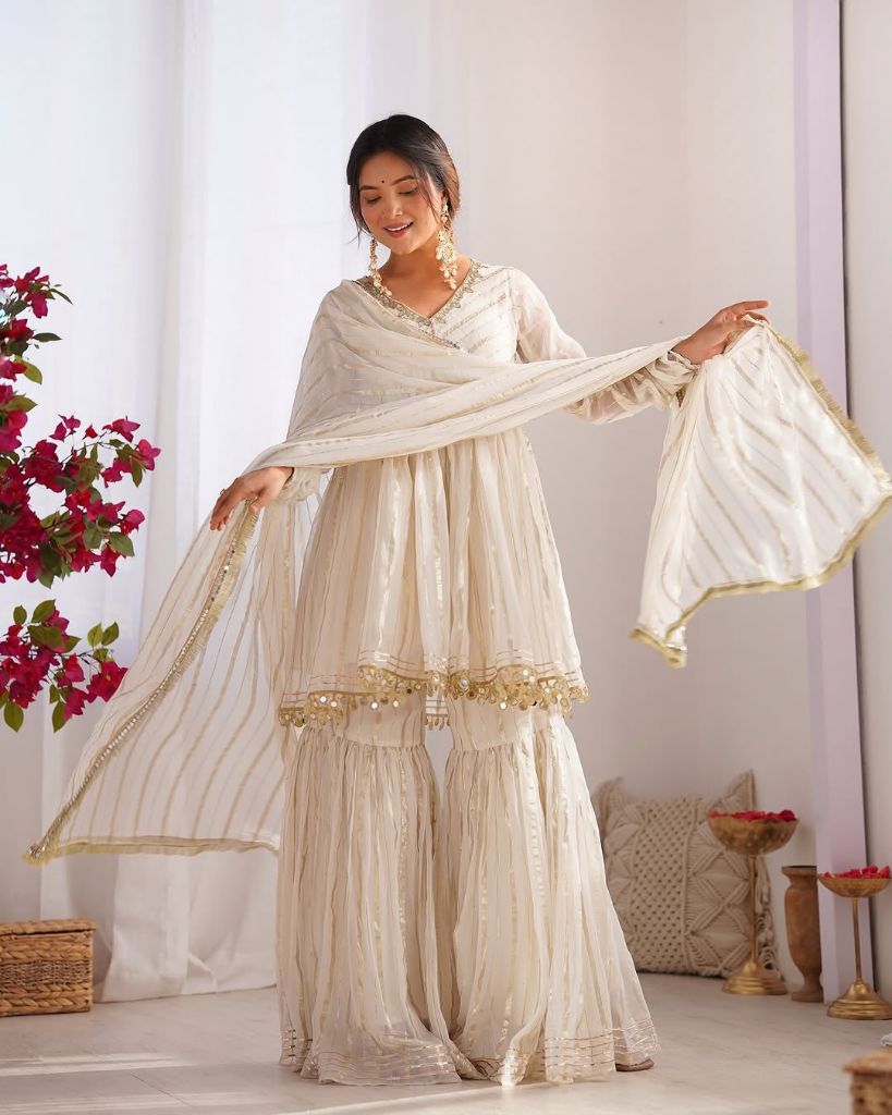 06620A1 Women’s Ethnic Wear