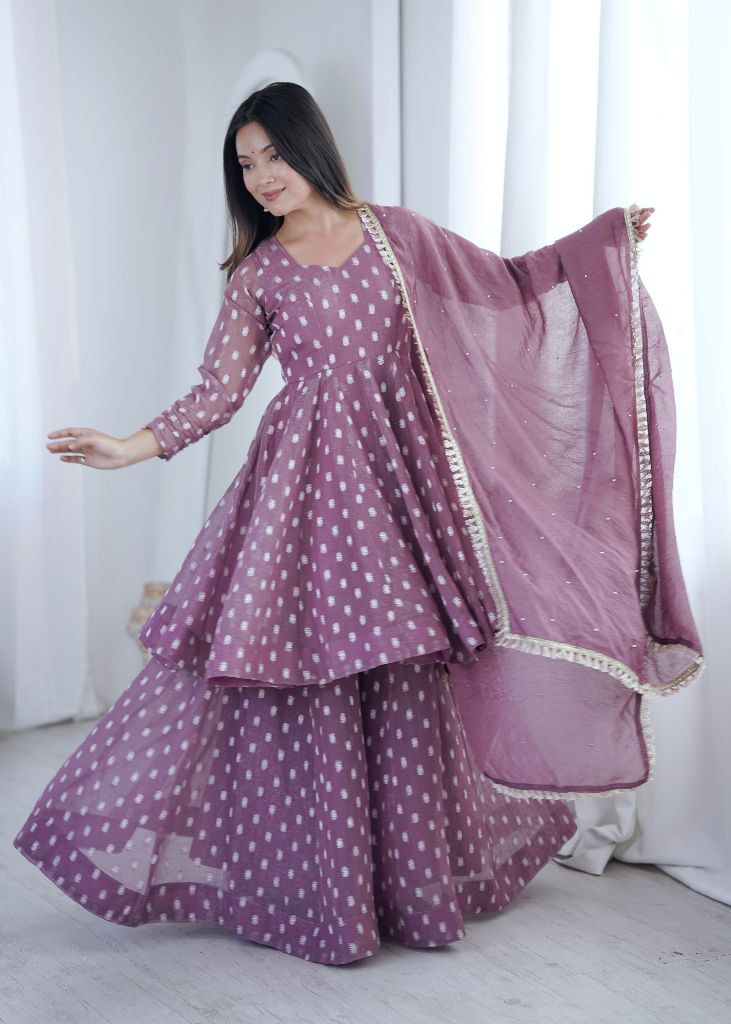 Women’s Ethnic Wear