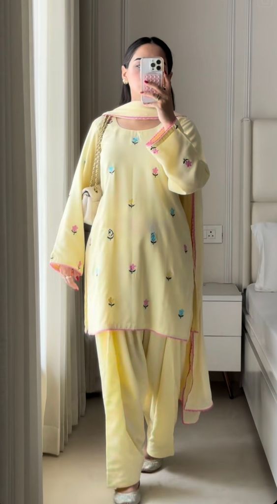 06756 Đěsigner Party Wear Look top with farshi salwar