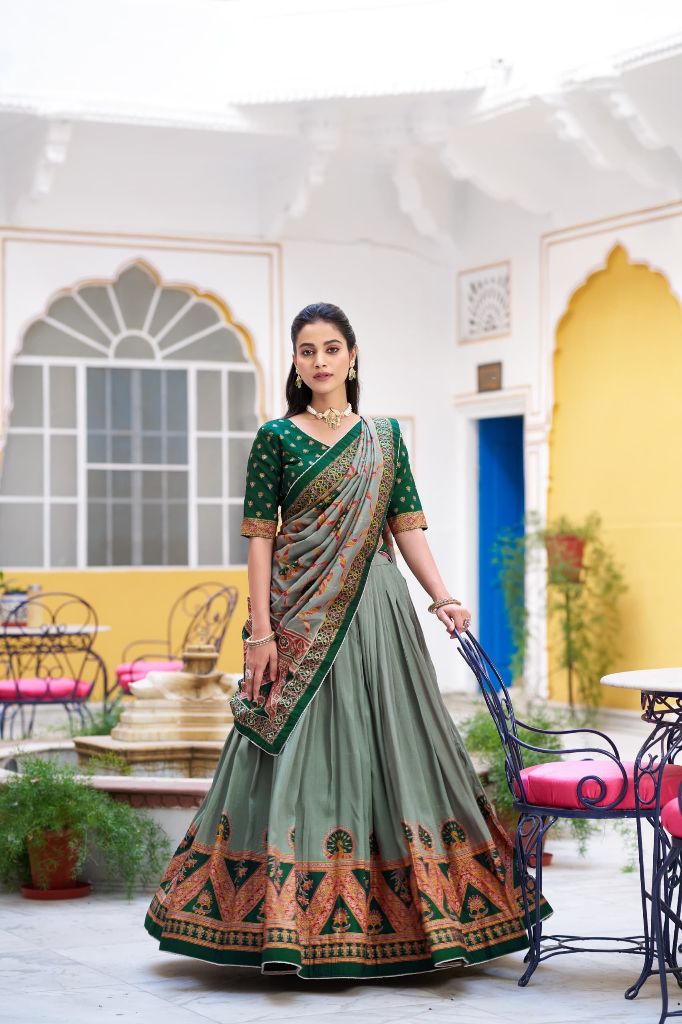 06757A1 Lehenga Choli