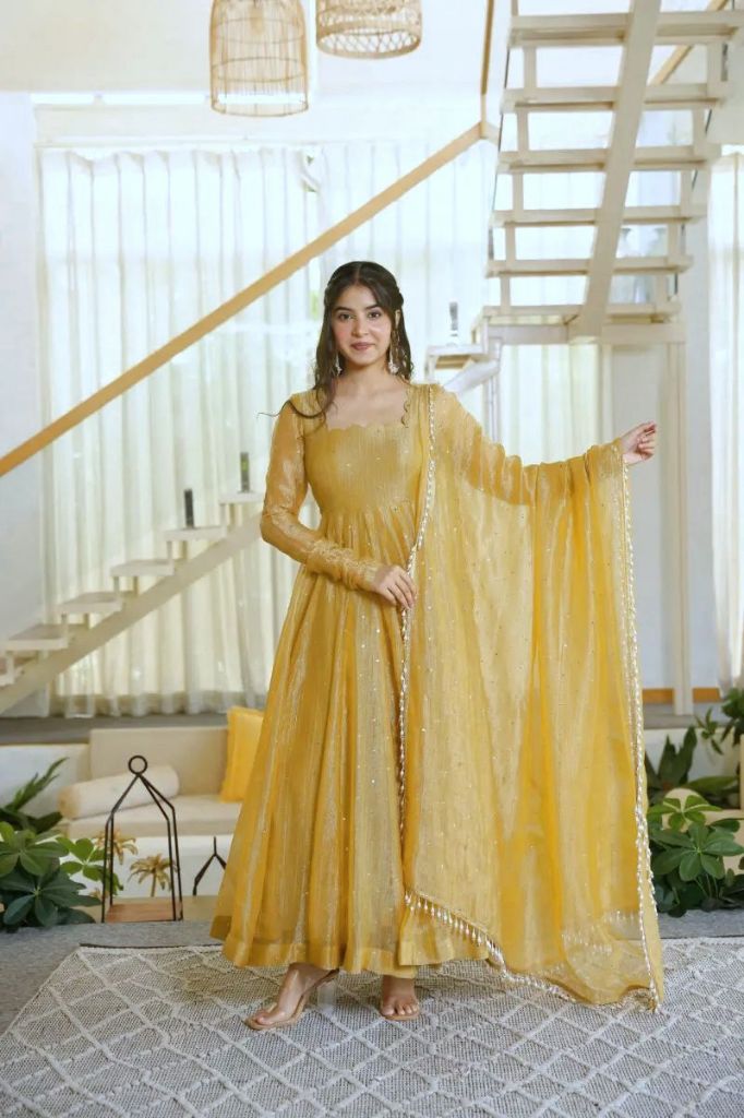 06760A2 Designer Gown with Pent Set Elegant Ethnic Wear